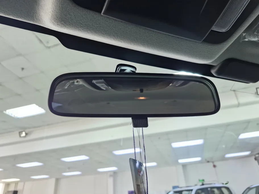 تويوتا اينوفا GL 2025 