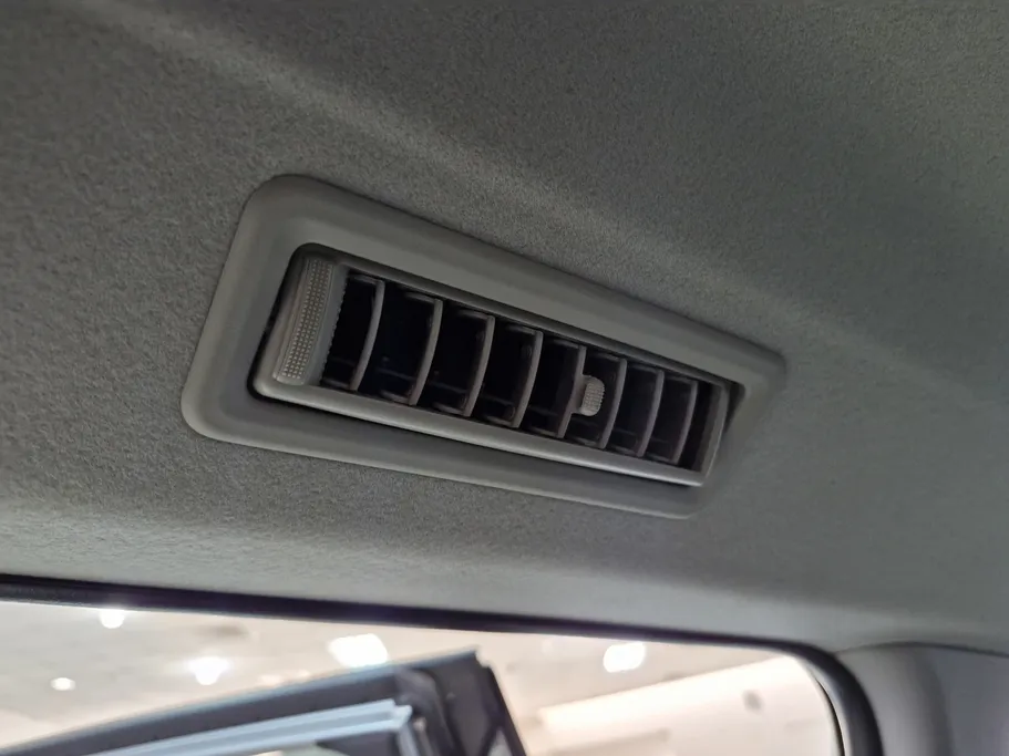 تويوتا اينوفا GL 2025 