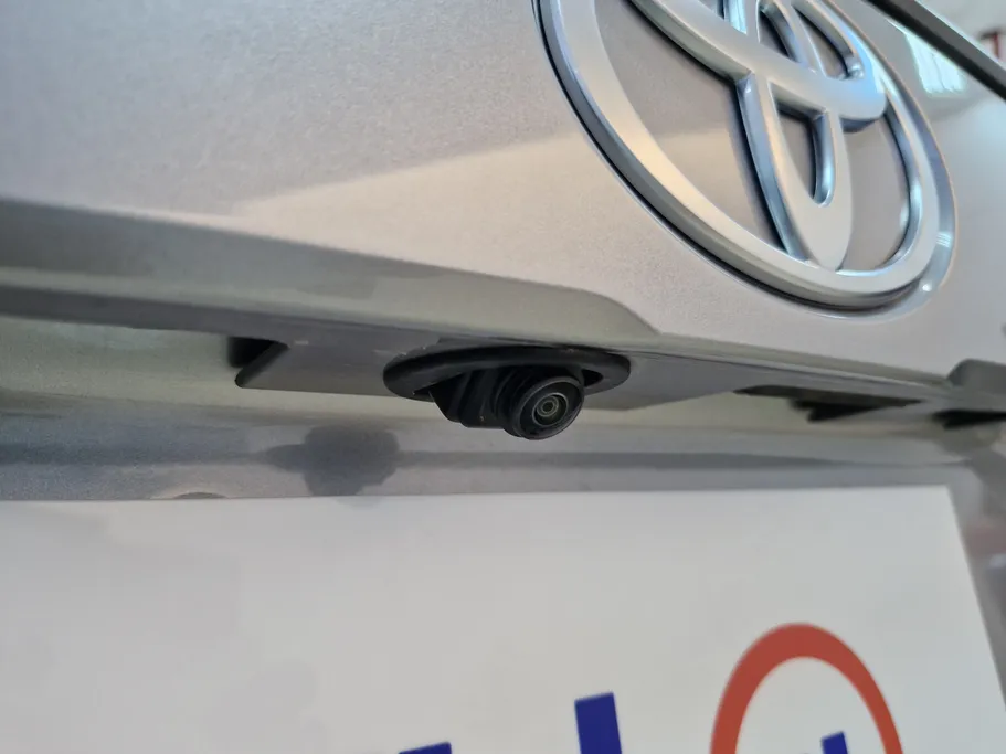 تويوتا اينوفا GL 2025 