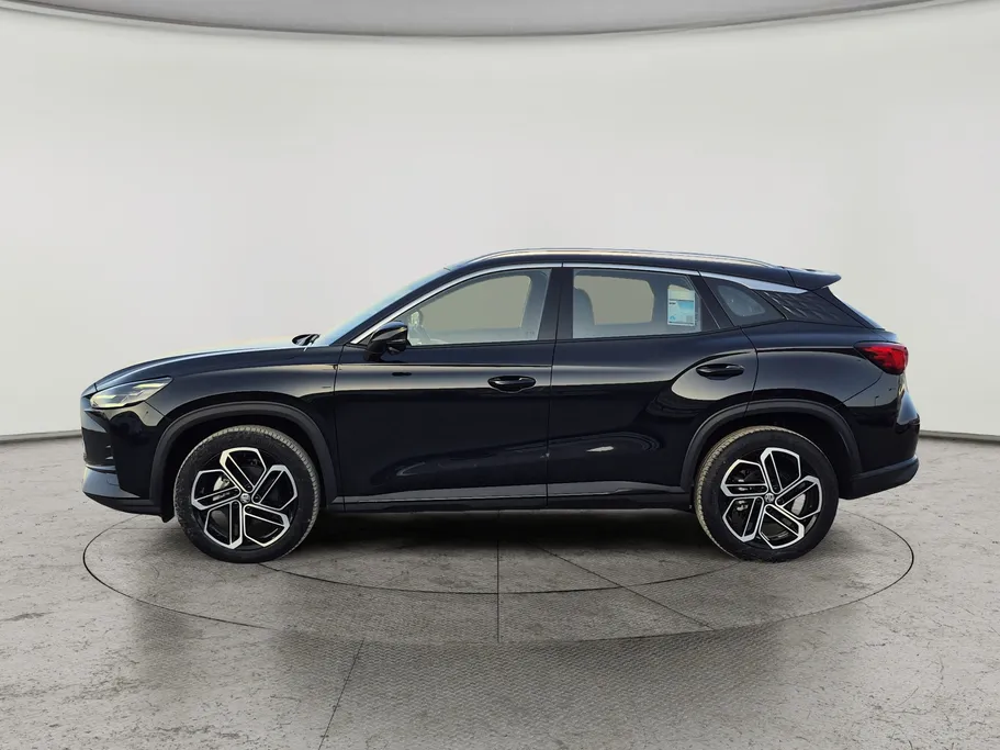 ام جي وان LUX 2024 