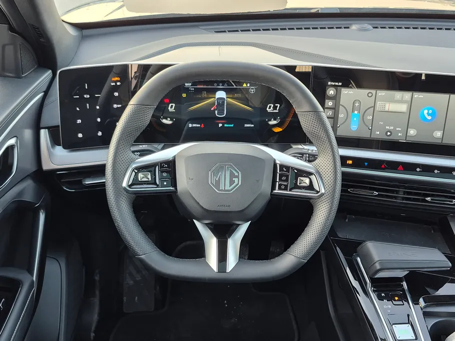 ام جي وان LUX 2024 