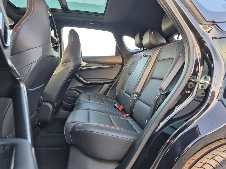 ام جي وان LUX 2024 