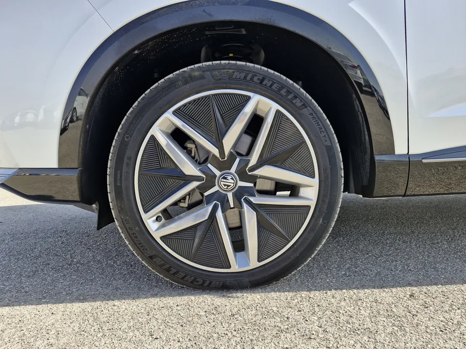 2024 MG Whale Luxury 