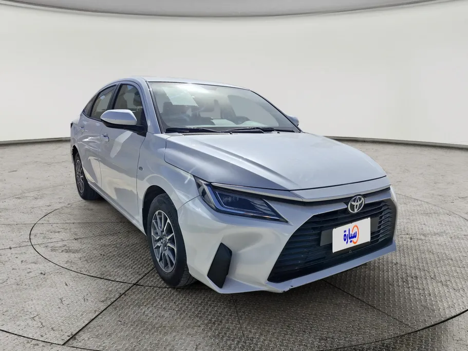 2024 Toyota Yaris  Y 