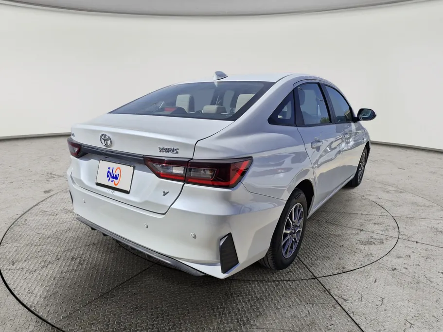 2024 Toyota Yaris  Y 