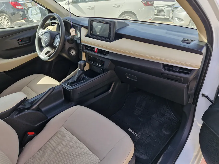 2024 Toyota Yaris  Y 