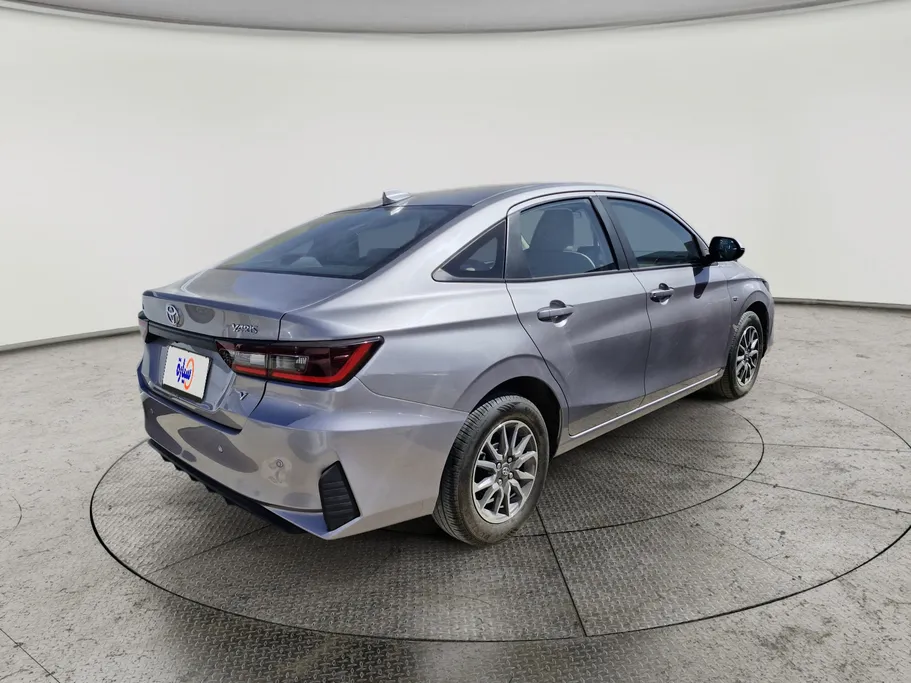 2024 Toyota Yaris  Y 