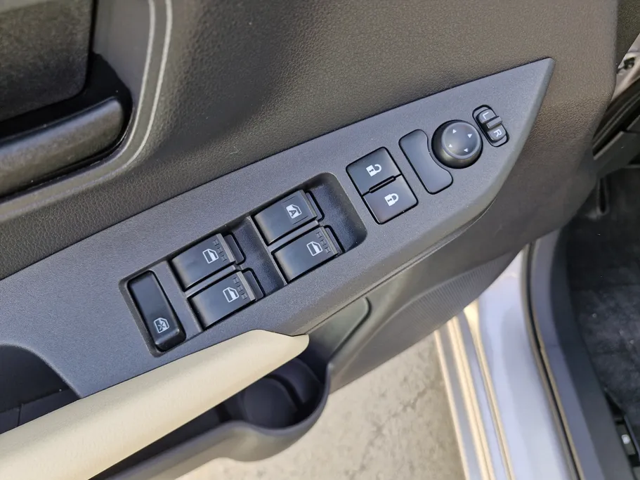 2024 Toyota Yaris  Y 