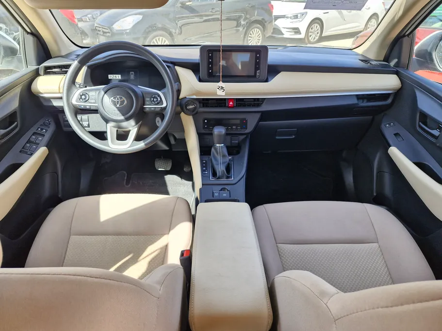 2024 Toyota Yaris  Y Plus 