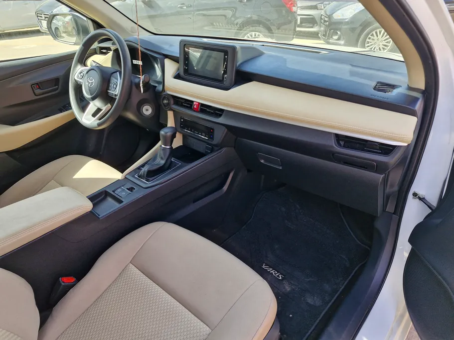 2024 Toyota Yaris  Y Plus 