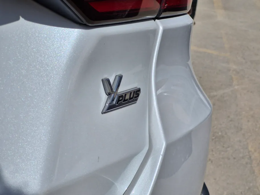 2024 Toyota Yaris  Y Plus 