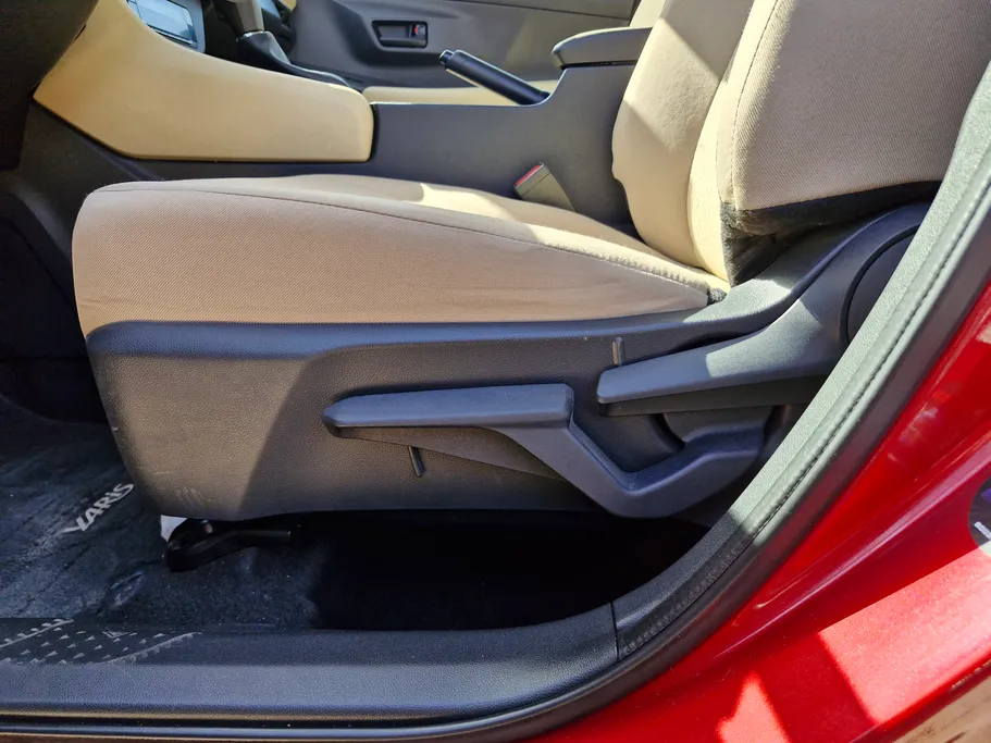 2024 Toyota Yaris  Y 