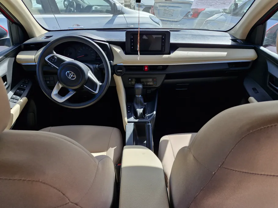 2024 Toyota Yaris  Y 