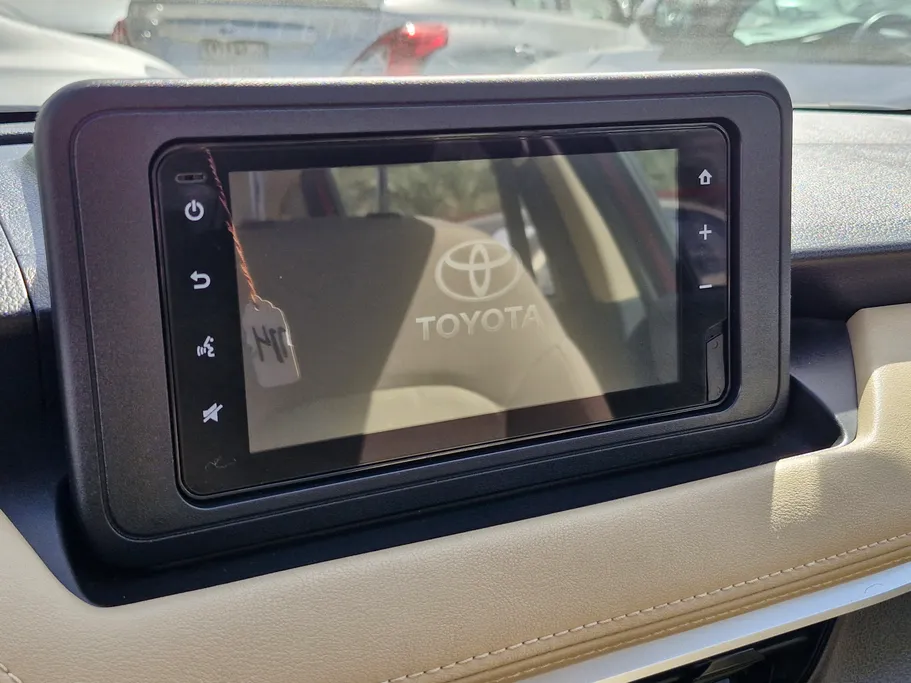 2024 Toyota Yaris  Y 