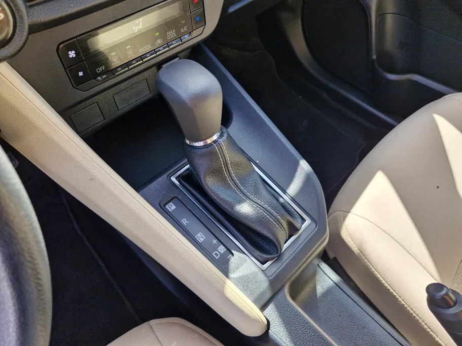 2024 Toyota Yaris  Y 