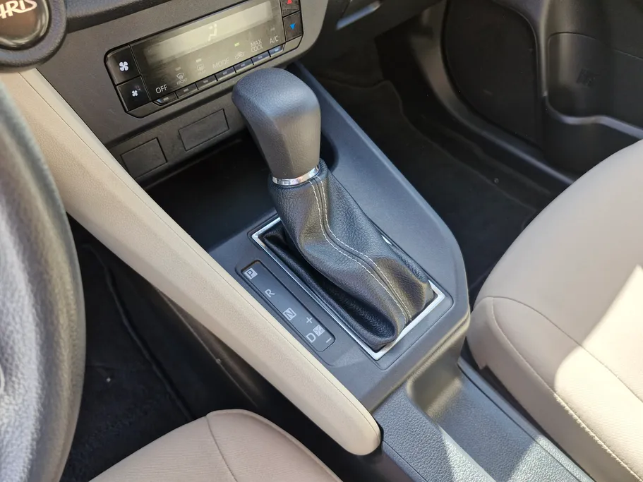 تويوتا يارس Y 2024 