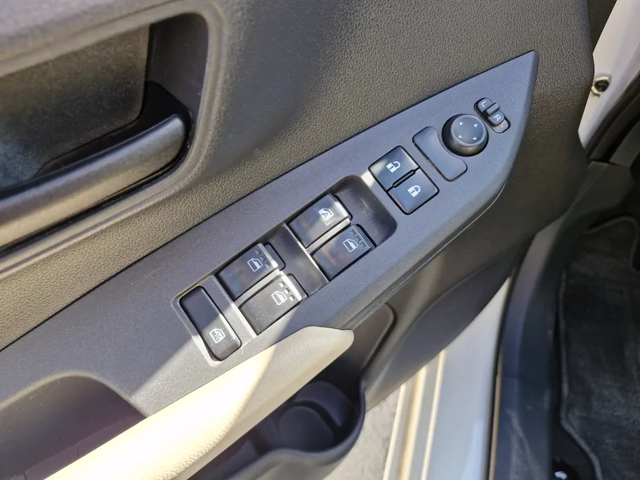 تويوتا يارس Y 2024 