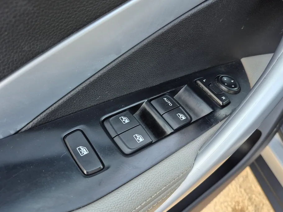 2023 Chevrolet Groove LT 