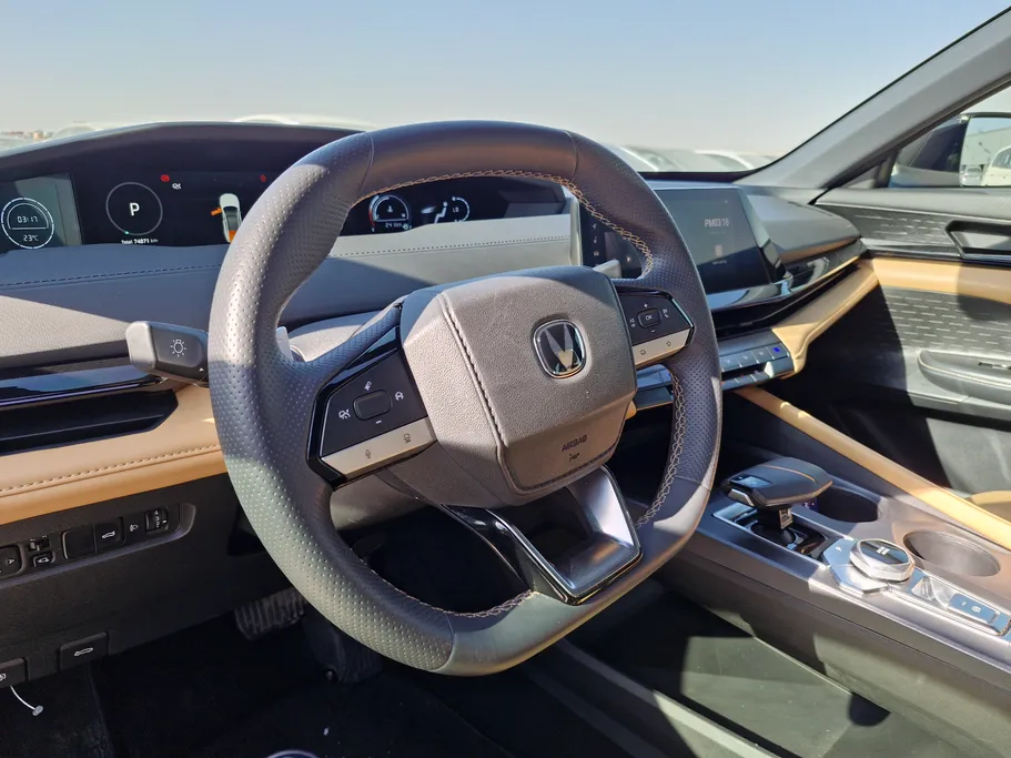 2024 شانجان UNI V Elite 