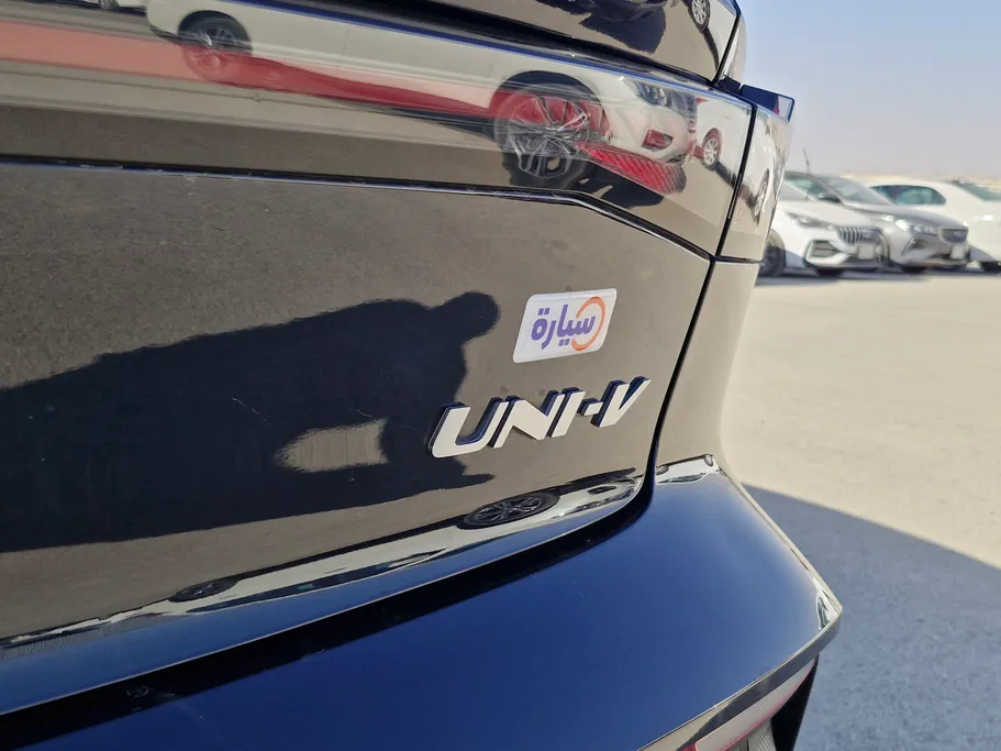 2024 شانجان UNI V Elite 