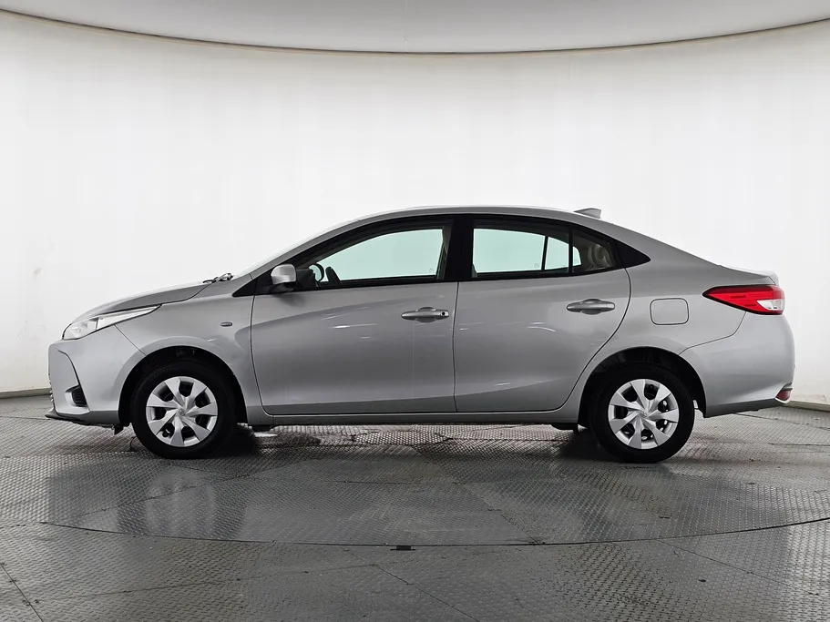 تويوتا يارس Y 2022 