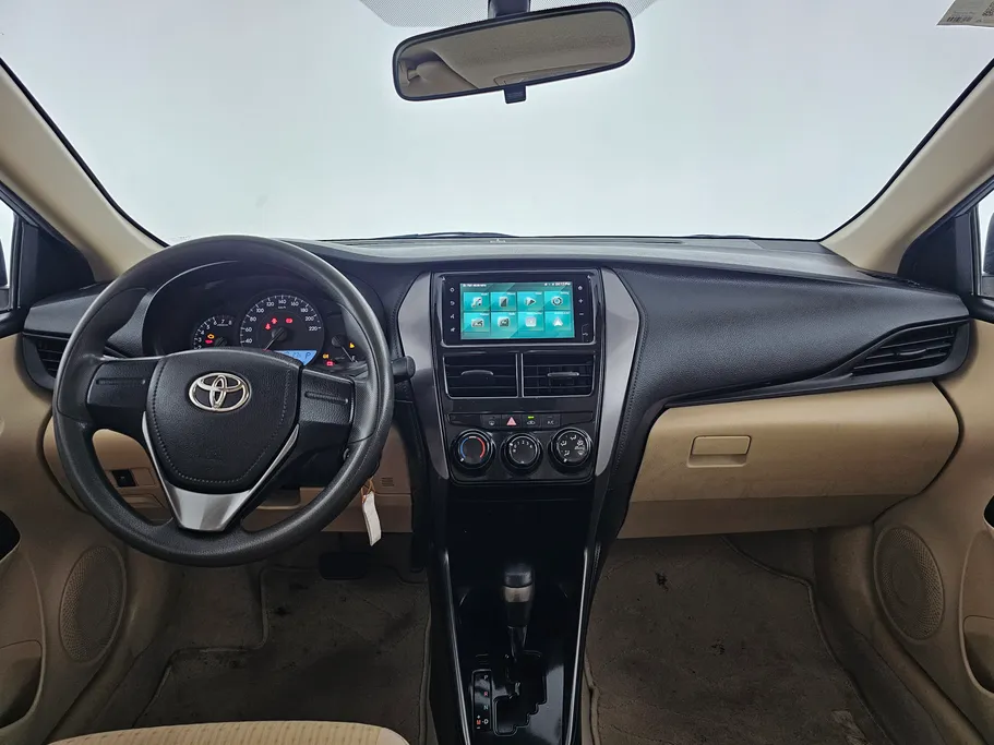 تويوتا يارس Y 2022 