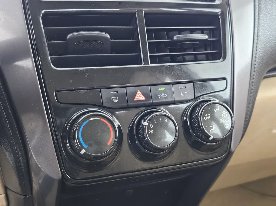 تويوتا يارس Y 2022 