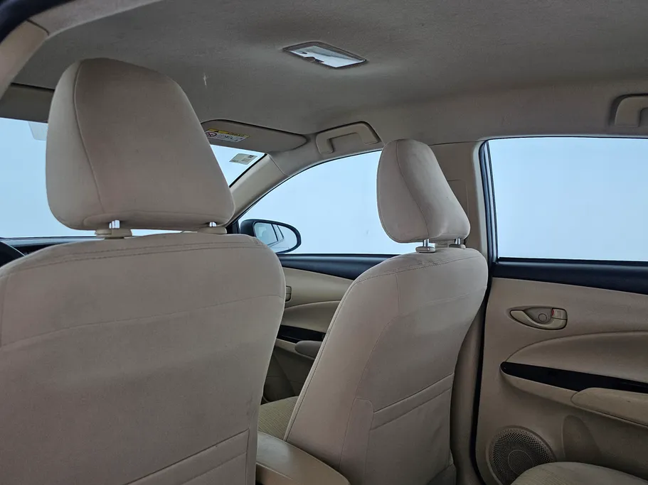 تويوتا يارس Y 2022 