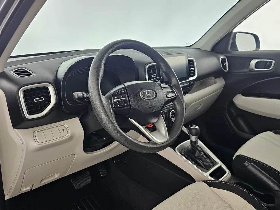 2024 Hyundai Venue Smart 