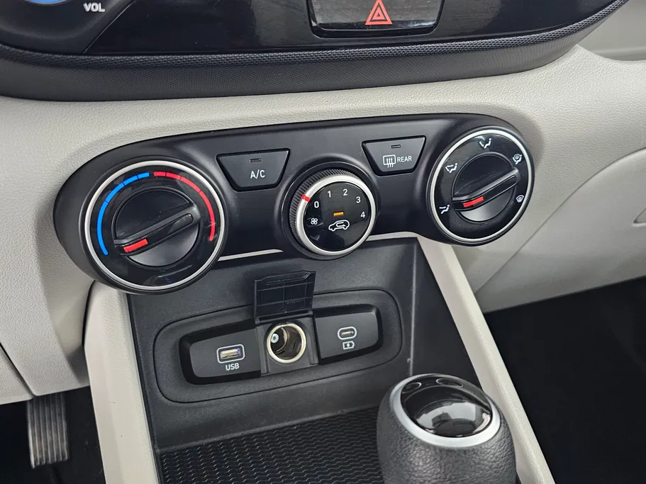 2024 Hyundai Venue Smart 