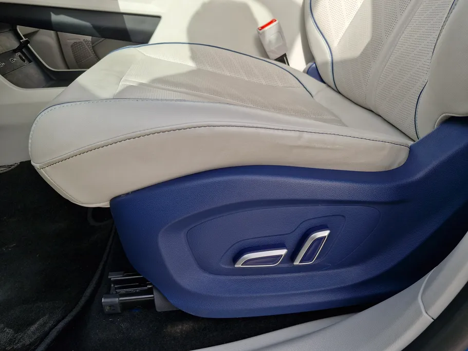 ام جي ويل لاكجري 2024 