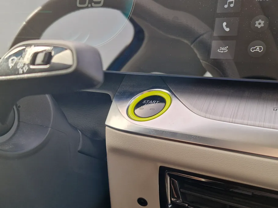 ام جي ويل لاكجري 2024 