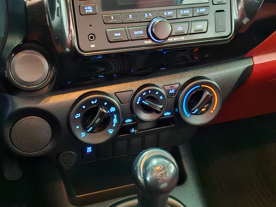 تويوتا هايلكس GL DSL 2021 