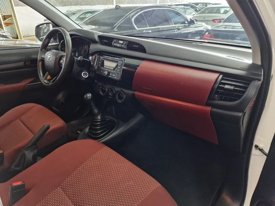 تويوتا هايلكس GL DSL 2021 