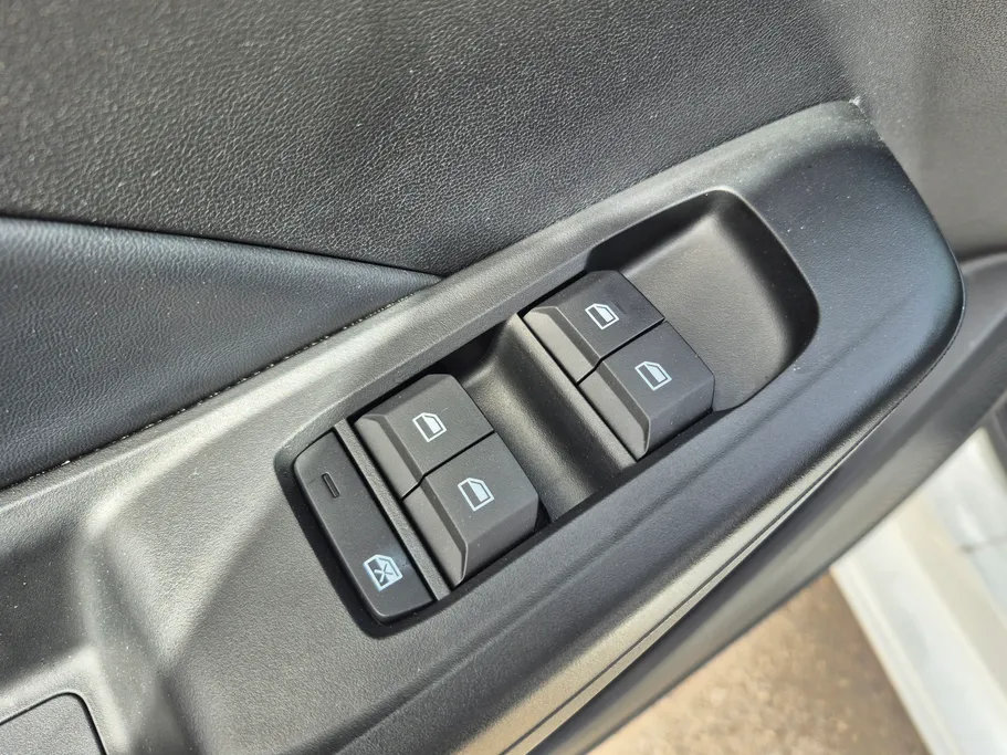 ام جي 3 LUX 2024 