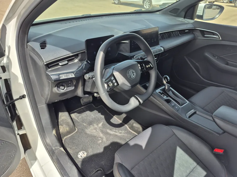 ام جي 3 LUX 2024 