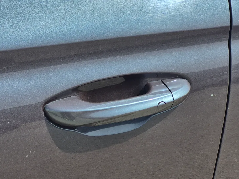 ام جي وان LUX 2024 