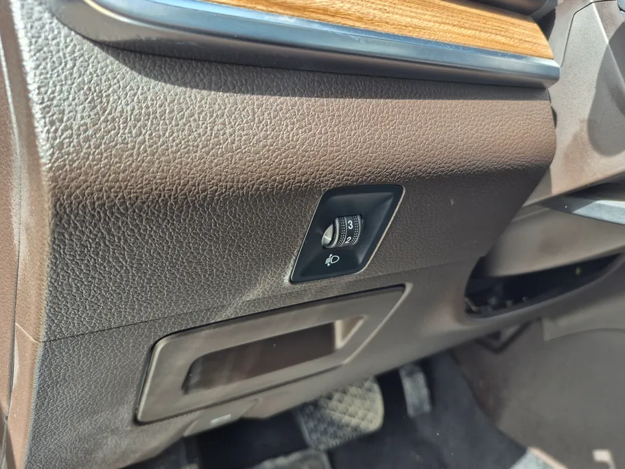 ام جي RX8 LUX 2024 