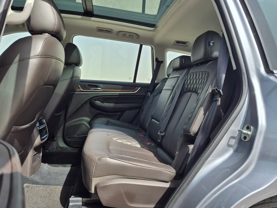 ام جي RX8 LUX 2024 