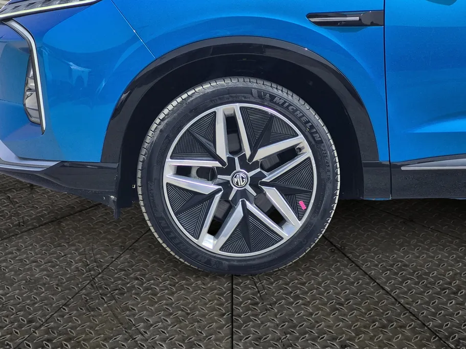 ام جي ويل لاكجري 2024 