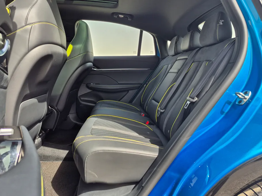 ام جي ويل لاكجري 2024 