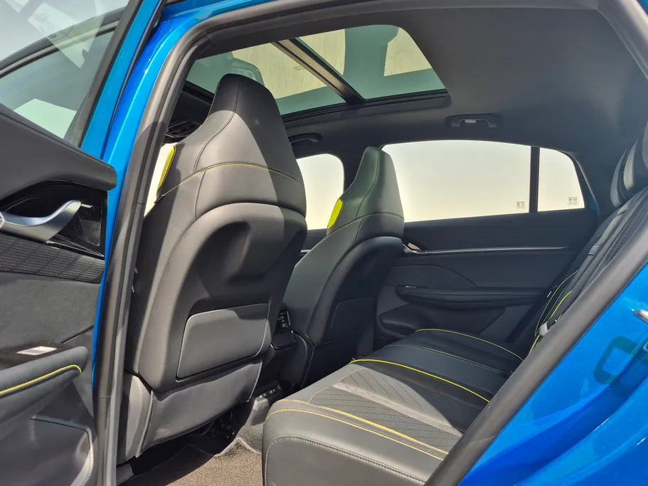 ام جي ويل لاكجري 2024 