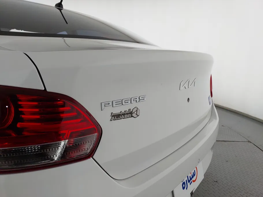 2023 Kia Pegas LX 