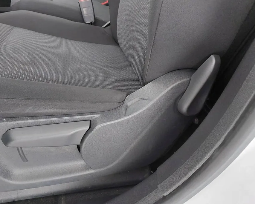 2022 Peugeot Partner Short van 