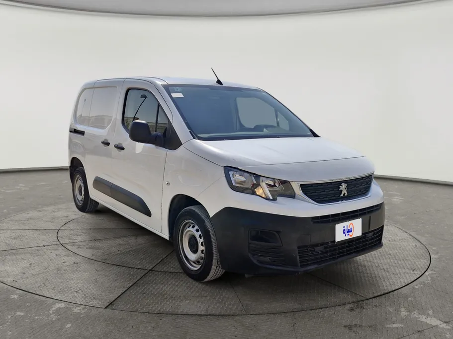 2022 Peugeot Partner Short van 