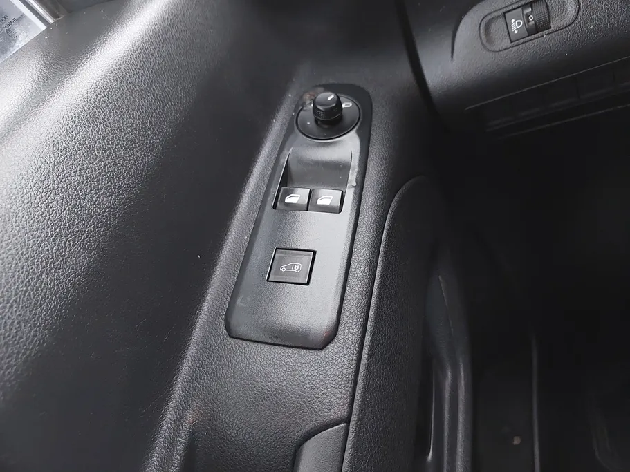 2022 Peugeot Partner Short van 