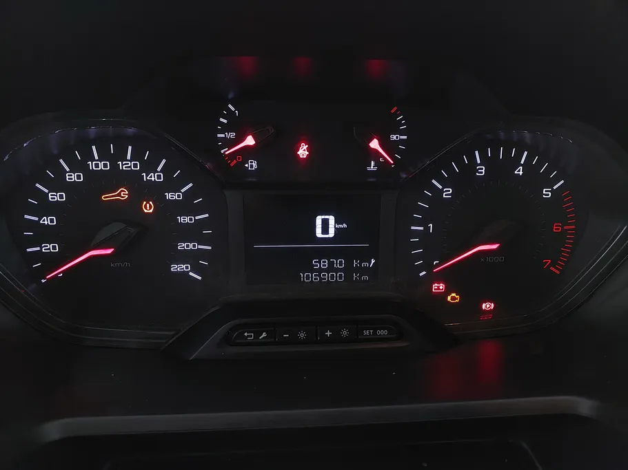 2022 Peugeot Partner Short van 