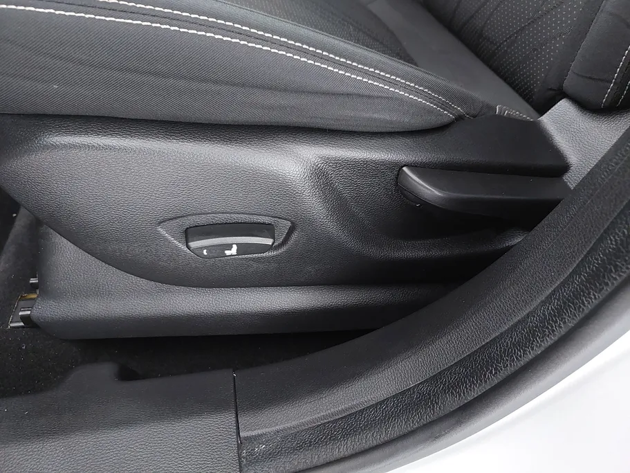 2023 Chevrolet Groove LT 