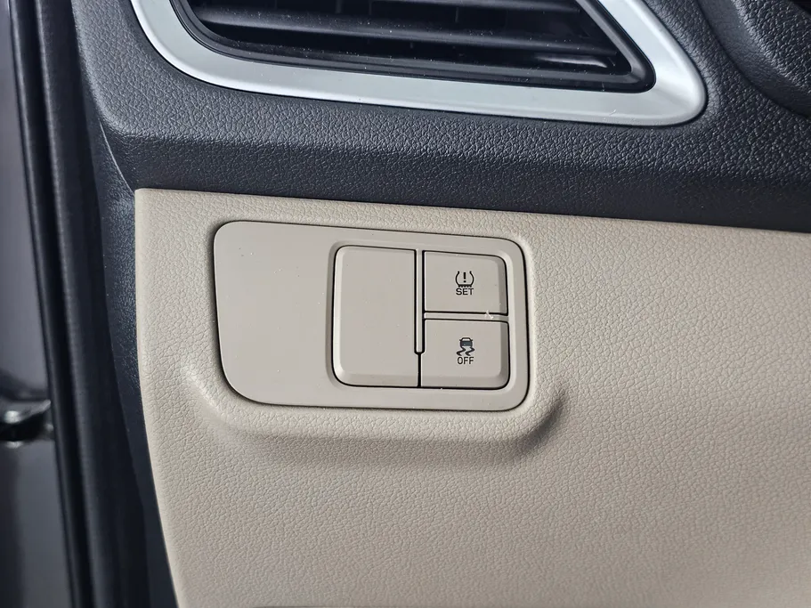 2023 هيونداي Accent سمارت 