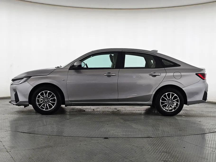 تويوتا يارس Y 2023 